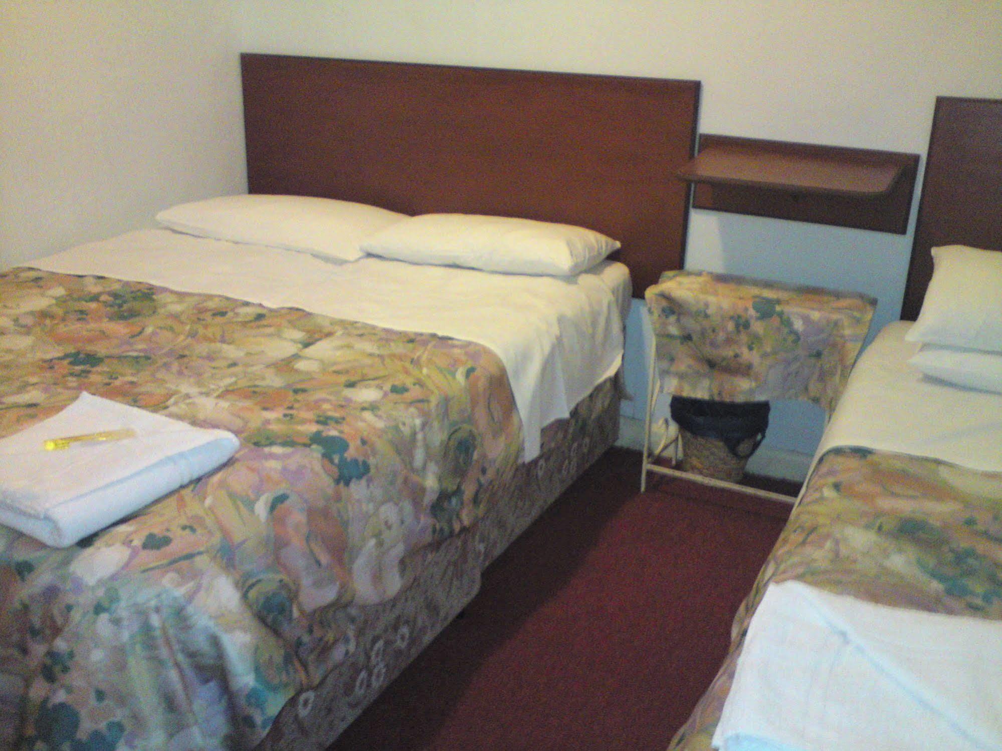 לונדון Regency Court Hotel מראה חיצוני תמונה